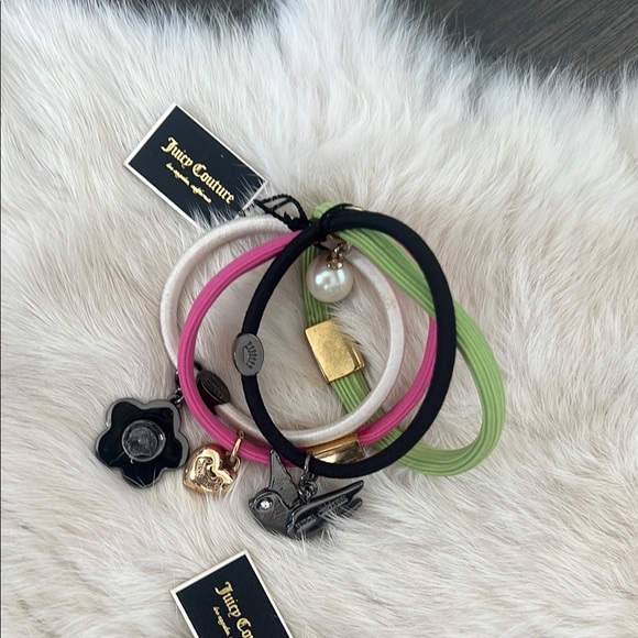 Juicy Couture Accessories - Picture 5 of 6